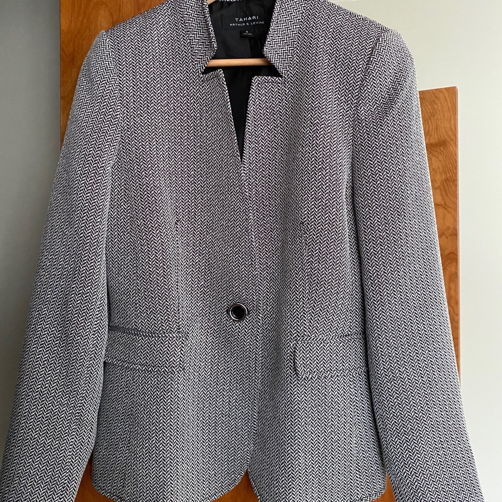 Black and white checked pattern blazer